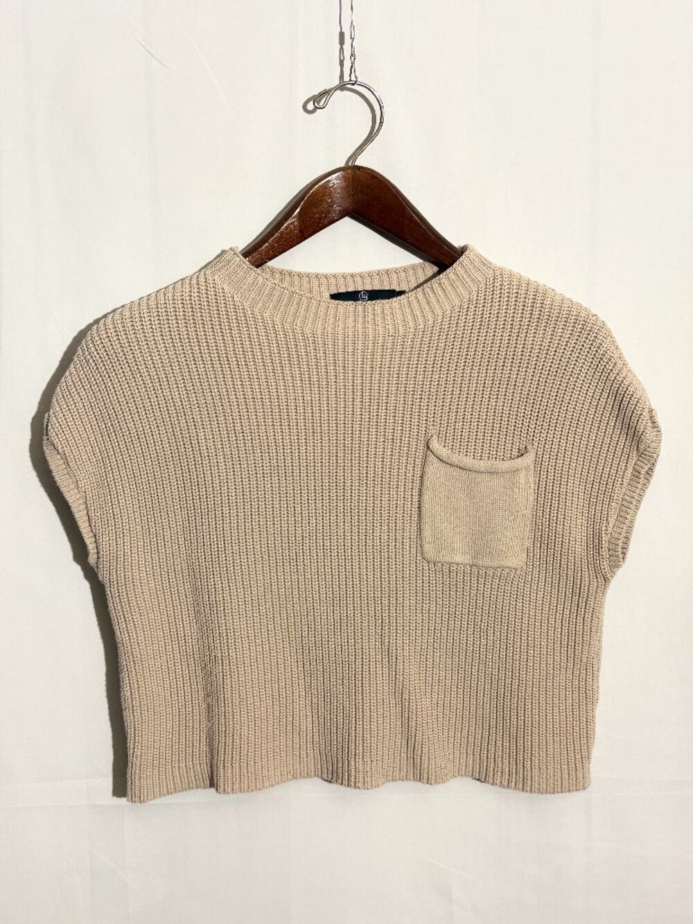 LILLUSORY Tan Cropped Cap Sleeve Sweater Small 100% Cotton Chest Pocket